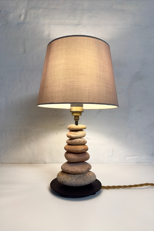 Derfor er stenlamper det nye must-have i skandinavisk indretning