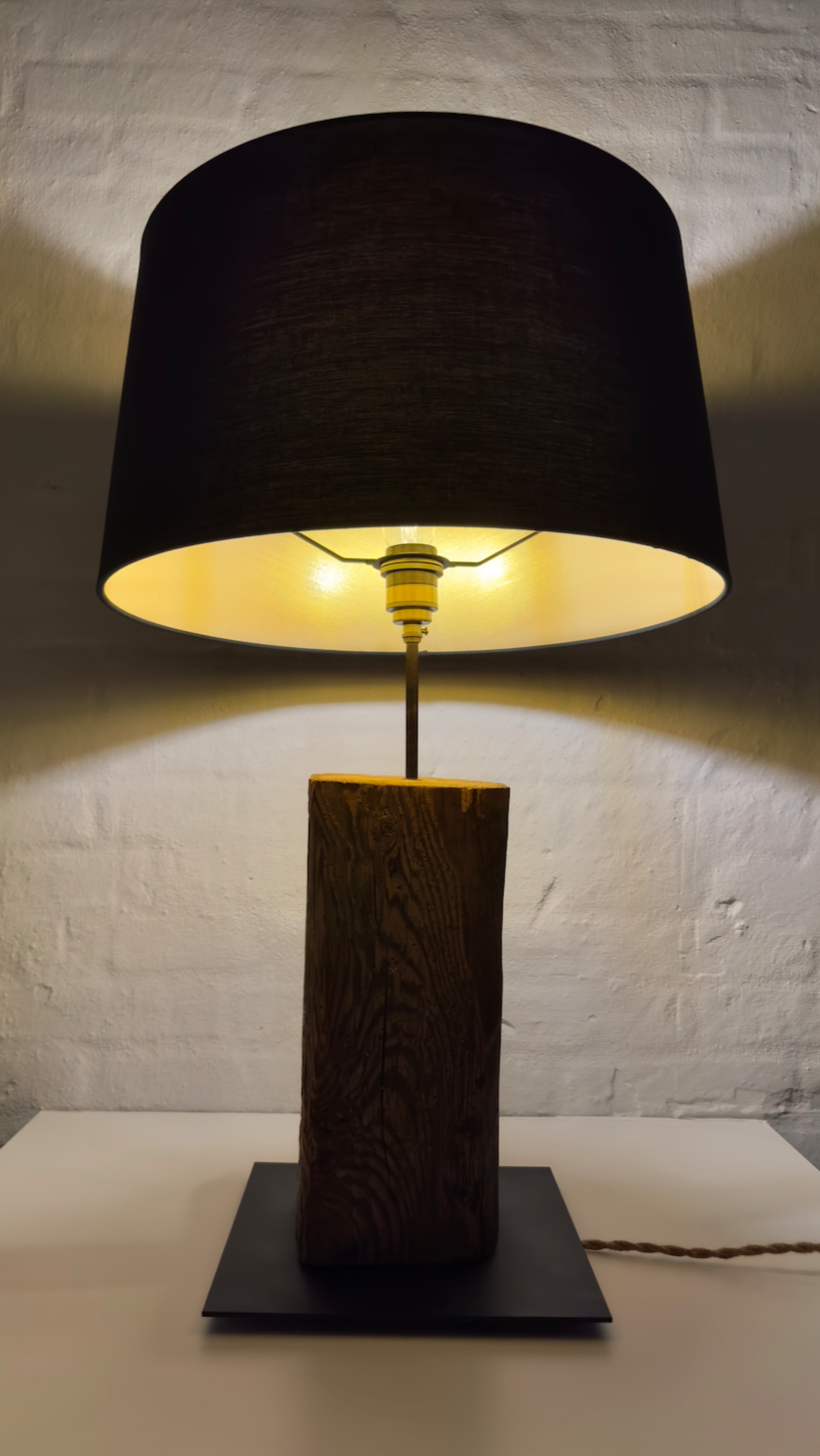 WoodLamp bordlampe fyrretræ