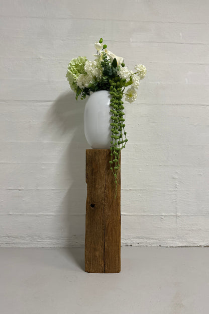 WoodPedestal piedestal mellem fyrretræ
