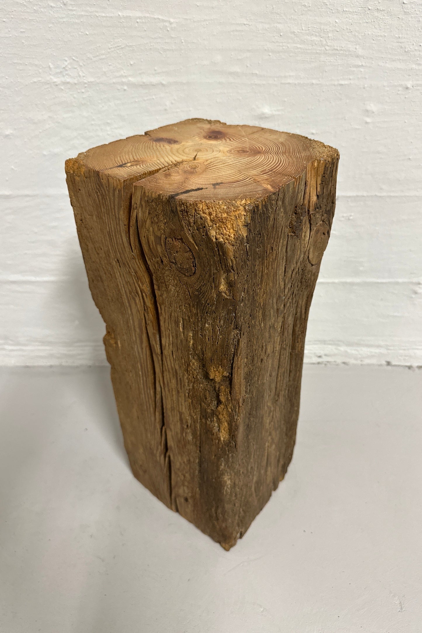 WoodPedestal piedestal lille fyrretræ