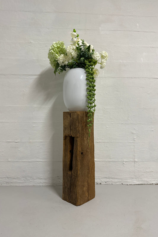 WoodPedestal piedestal mellem fyrretræ